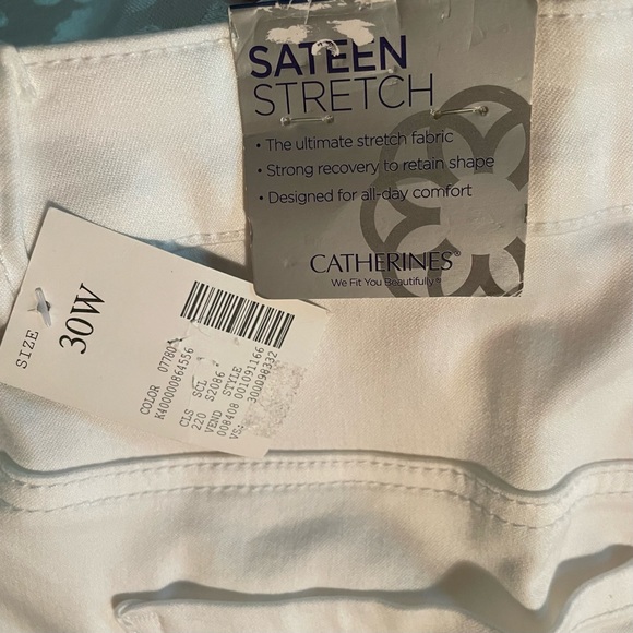 Catherine’s White Sateen Stretch Denim Capris Women’s Size 30w - Picture 6 of 7